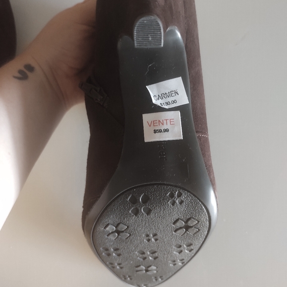 Oxford brown Naturalizer boots - Picture 2 of 4